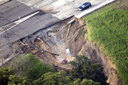 Большая дыра в Сиднее (12 фото)