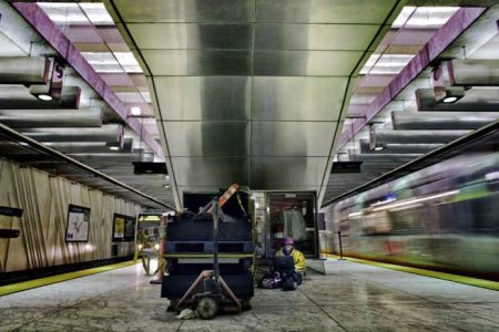 Калифорнийские бомжи не могут без интернета (5 фото)