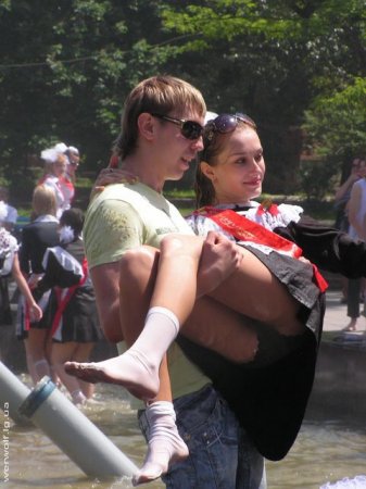 Последний звонок на Украине (26 фото)