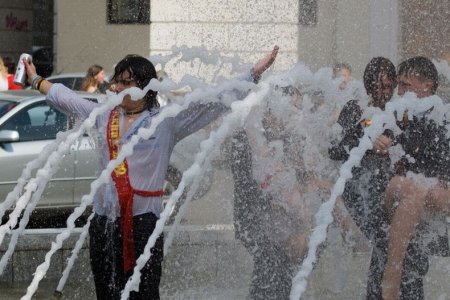 Последний звонок на Украине (26 фото)