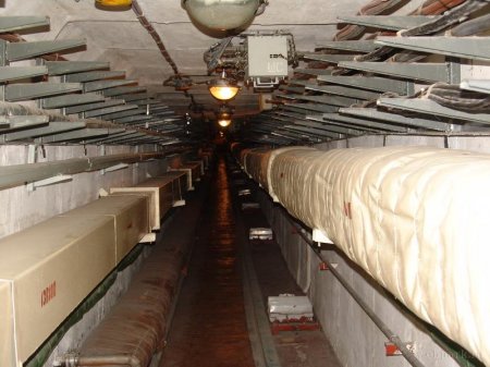 Советская ракетная шахта (28 фото)