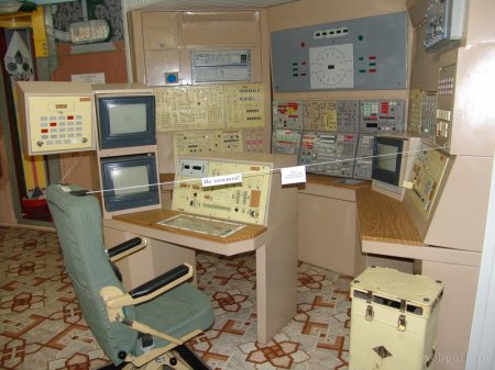 Советская ракетная шахта (28 фото)