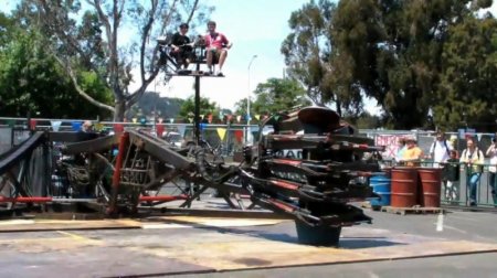 Железное рукопожатие (6 фото)