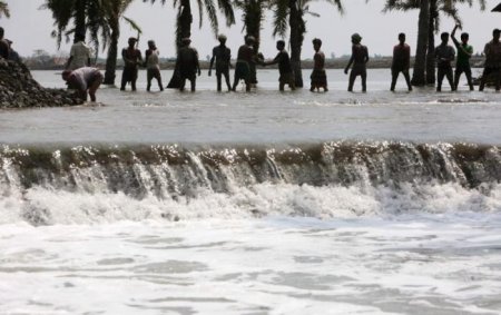 Зона бедствия - циклон (17 фото)