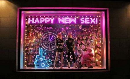 Сексшопы мира (23 фото)