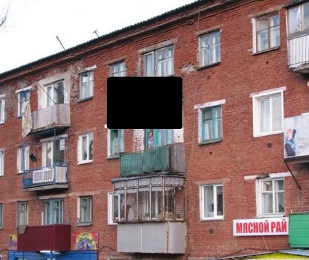 Сижу я один (3 фото)