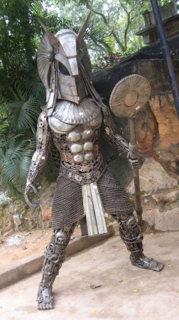 Из деталей авто (14 фото)