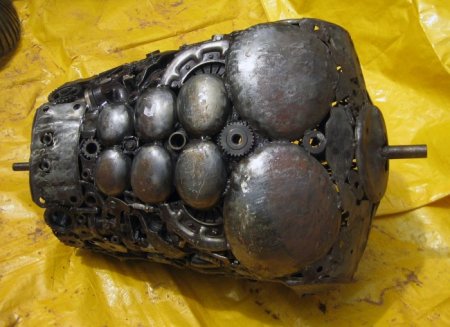 Из деталей авто (14 фото)