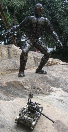 Из деталей авто (14 фото)