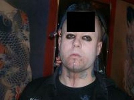 Грустные люди (20 фото)