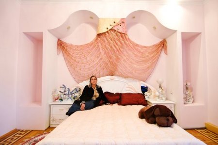 Дома у цыган (9 фото)