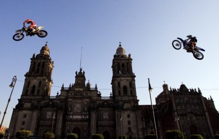 Red Bull X Fighters (17 фото)