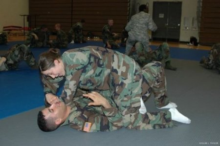 Девушки в американской армии (18 фото)