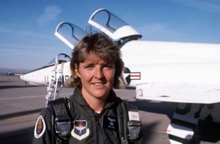 Девушки в американской армии (18 фото)