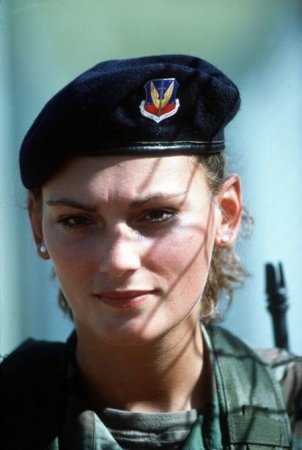 Девушки в американской армии (18 фото)