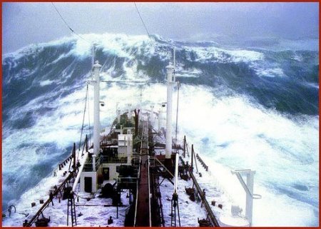 Волны и корабли (15 фото)