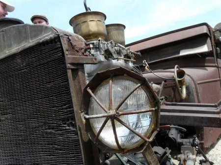 Самая низкопрофильная тачка в мире (15 фото)