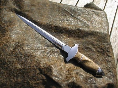 Кинжалы (20 фото)