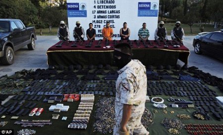 Кокаин в акулах (6 фото)