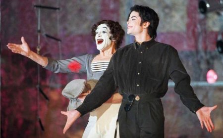 Майкл Джексон - взлеты и падения (33 фото)