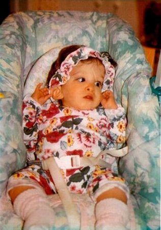 Ребенок, который не стареет (10 фото)