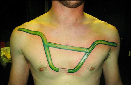 Самые идиотские тату в мире (17 фото)