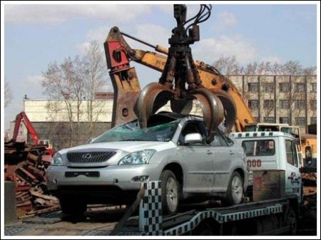 Утилизация Лексуса (7 фото)