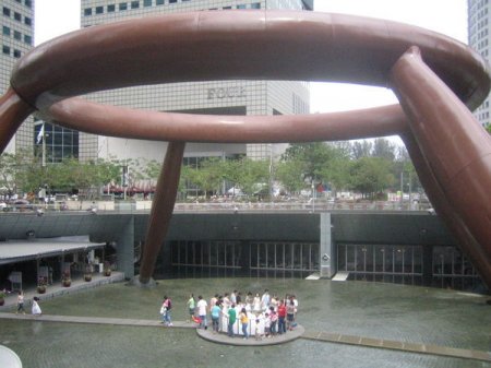 10 необычных фонтанов