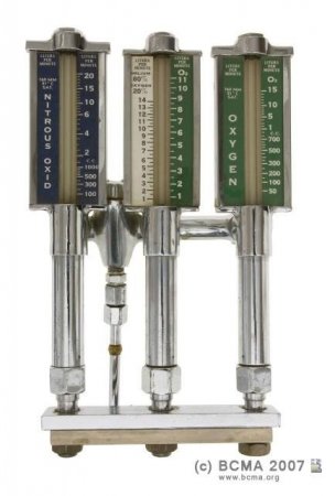 Стремные медицинские инструменты (26 фото)