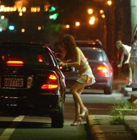 Чем занимается эти девушки (19 фото)