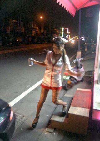 Чем занимается эти девушки (19 фото)