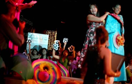 Мисс BiniBining (5 фото)