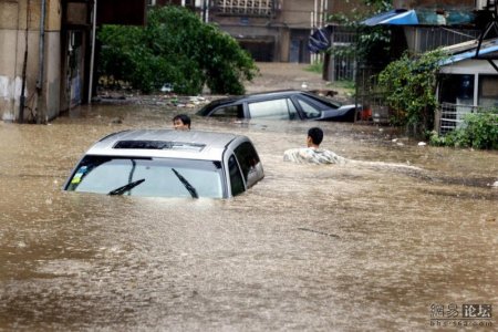 Потоп в Китае (8 фото)