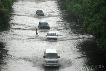 Потоп в Китае (8 фото)