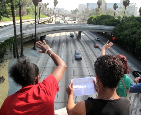 Прощание с Майклом Джексоном (20 фото)