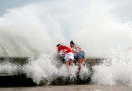 Приколы с водой (21 фото)