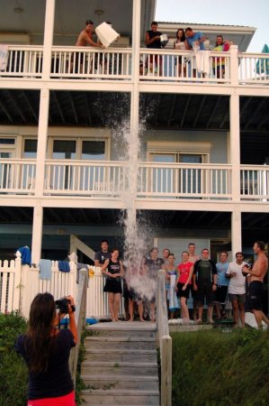 Приколы с водой (21 фото)