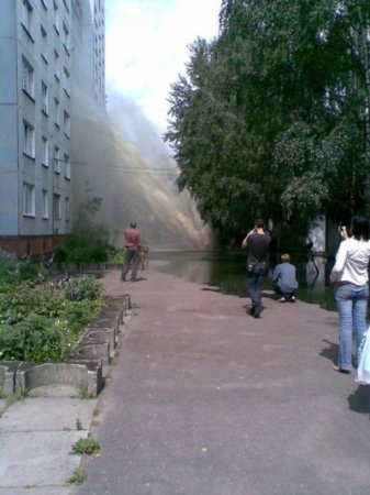 Горячую воду дали! (4 фото)