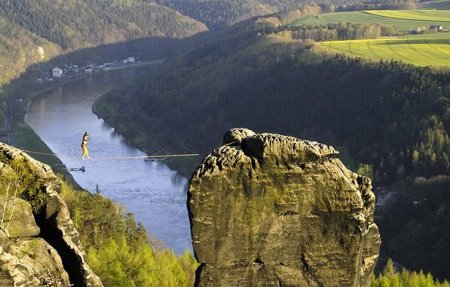 Канатоходец Хайнц Зак