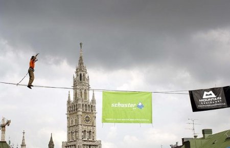 Канатоходец Хайнц Зак