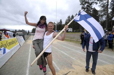 Самый заботливый муж (14 фото)