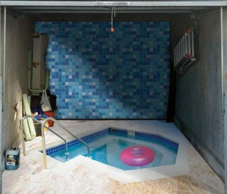 Гаражные наклейки (27 фото)