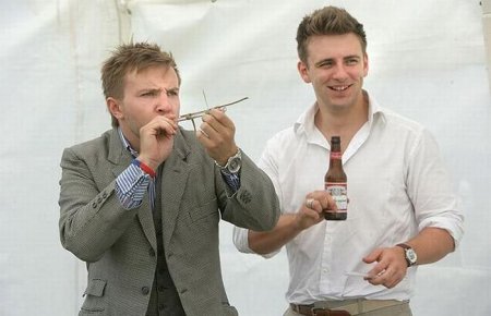 Плевковый чемпионат (11 фото)