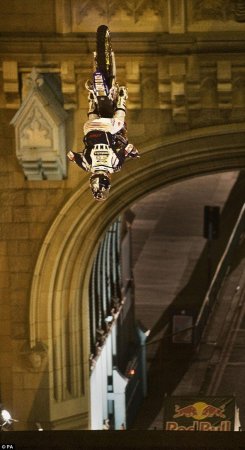 Чумовой прыжок (5 фото)