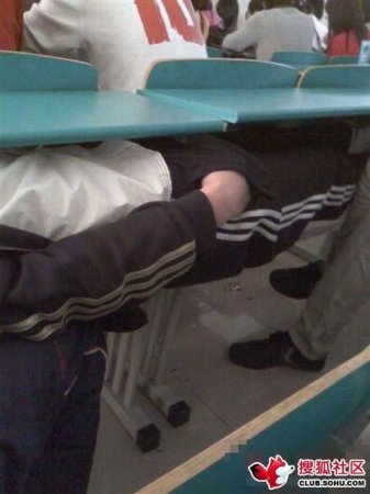 КАк можно спать на лекции (6 фото)