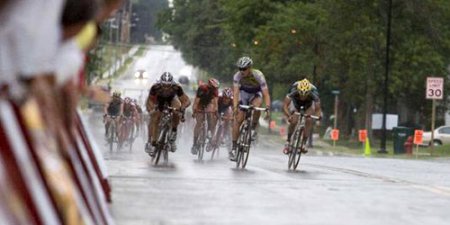 Пока праздновал победу (7 фото)