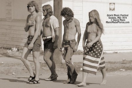 Как тусили в 74-м (18 фото)