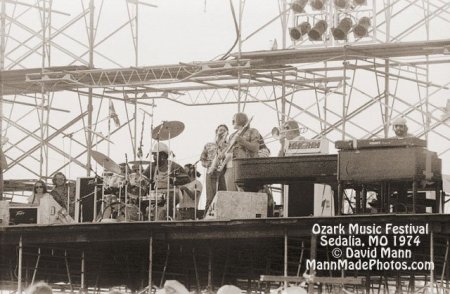 Как тусили в 74-м (18 фото)