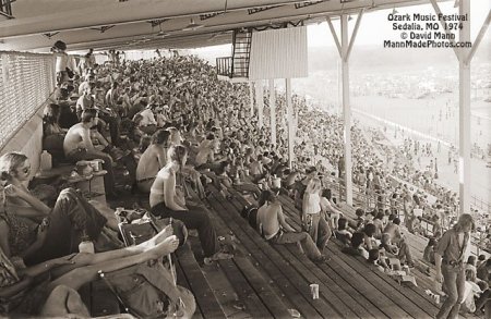 Как тусили в 74-м (18 фото)