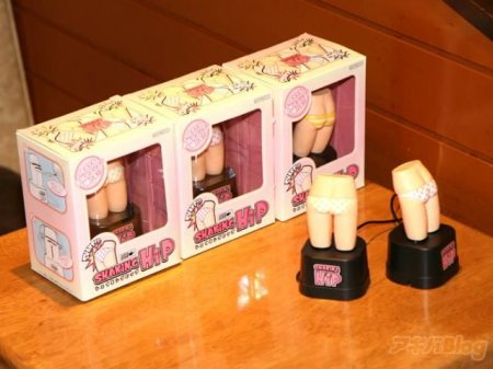 Кафе с голым низом (9 фото)